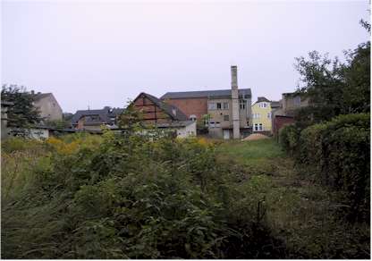 Blick vom Wasser auf das Grundst�ck